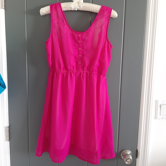 Dress - Picture 2 of 4